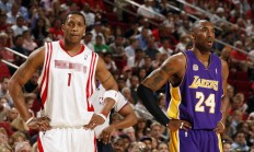 开云体育视频直播-孤胆英雄的绝杀时刻，班凯罗关键连击助独行侠压哨逆转绿军