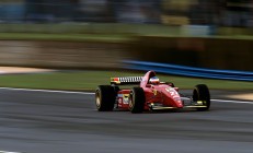 开云体育中国-利拉德时刻再现！关键节点连续得分助尼克斯险胜国王