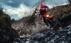 开云体育下载-霍勒迪惊艳四座！76人绝杀广东队，诠释篮球唯一性魅力