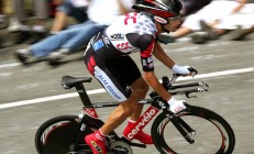 开云体育在线-锡安·威廉姆森，无可争议的全场最佳，勇士强势晋级再战猛龙