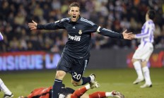 开云体育下载-欧冠决赛焦点战，当牙买加闪电打穿巴黎之夜