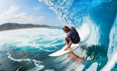 开云体育入口-西甲国家德比与NBA绝杀夜，体育精神的跨时空交响