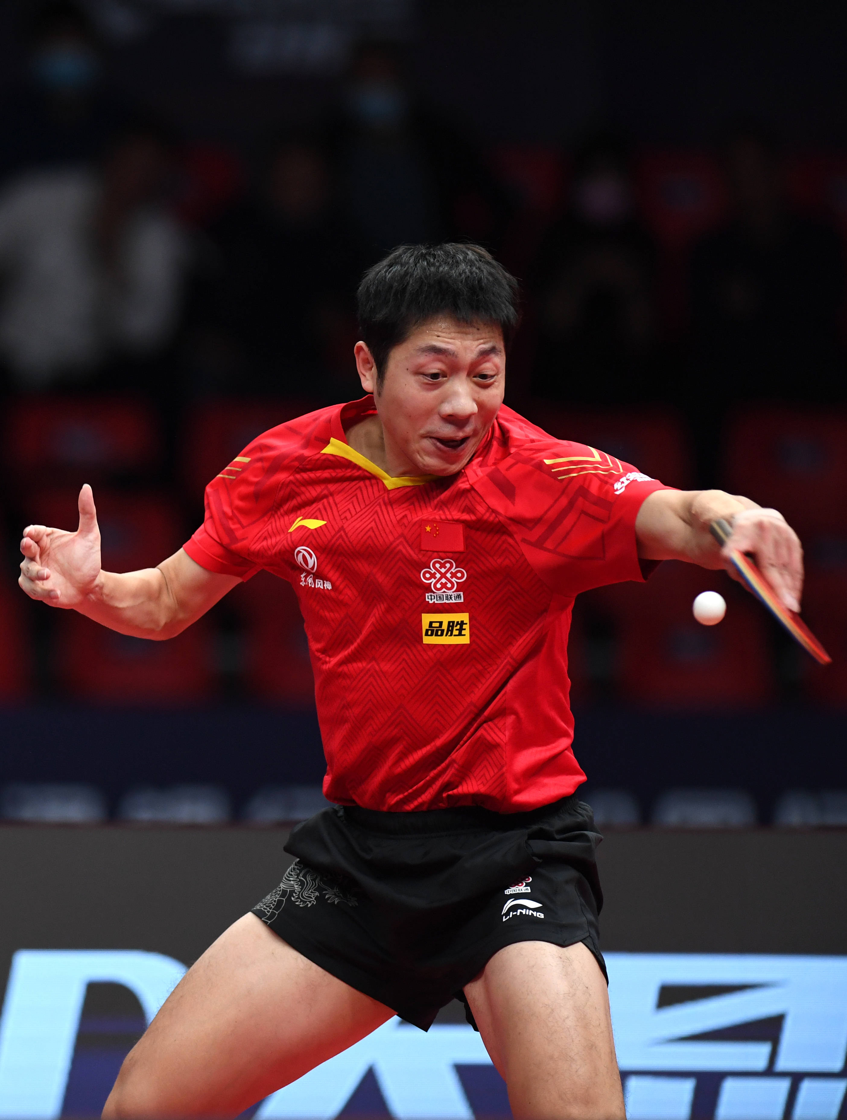 包含德国乒乓球队爆冷法国乒乓球队，许昕高光表现的词条