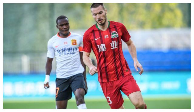 河南建业战术调整，新队员融入球队备战新季