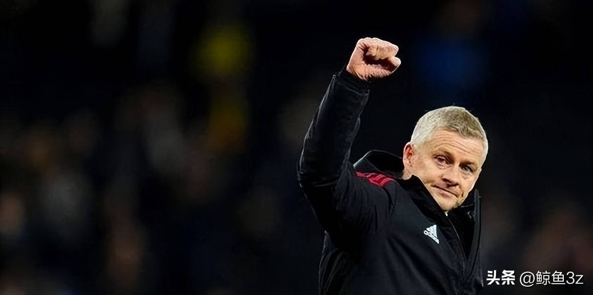 包含阿根廷传奇球星退役后加盟老东家执教，球迷狂热支持的词条