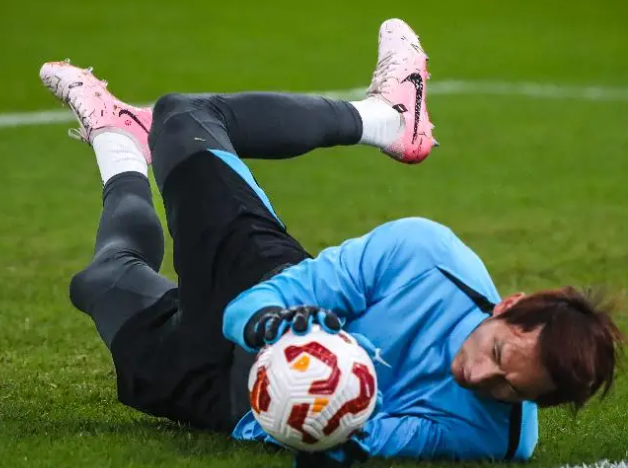 深圳遭遇连败，保级形势严峻的简单介绍