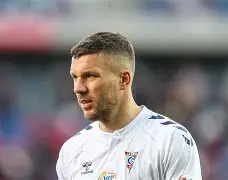 芬兰战胜爱沙尼亚：波多尔斯基两球梅开