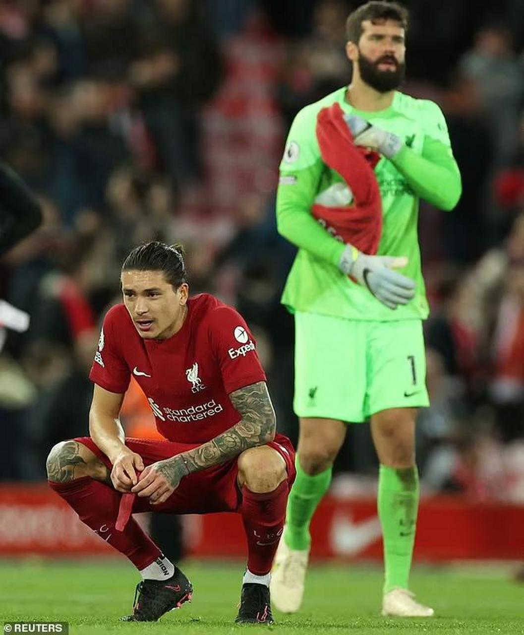 包含利物浦逆袭巴黎，克洛普：开挂表现的词条