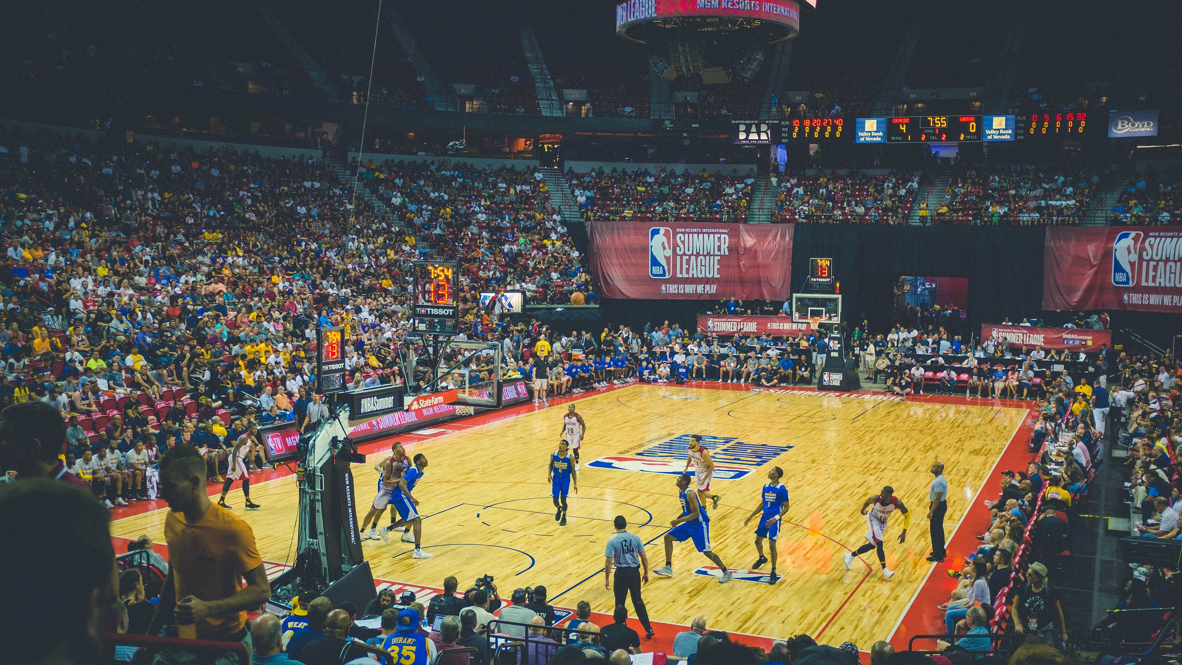 武切维奇展翅定乾坤，老鹰全面碾压活塞，关键先生改写战局