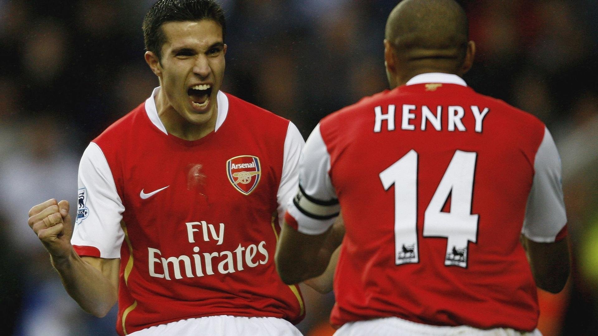 战术革命与巨星时刻，曼联的体系压制与姆巴佩的德比宣言